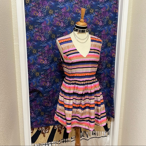 🌈 Lovely colorful striped dress - Picture 4 of 11